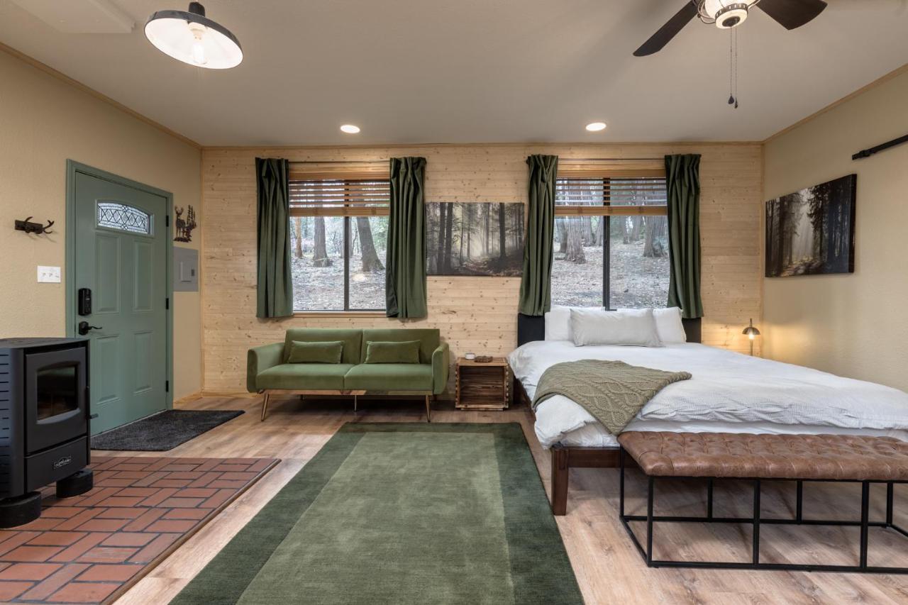 Hotel Little House In The Big Woods Forest Ranch Exterior foto